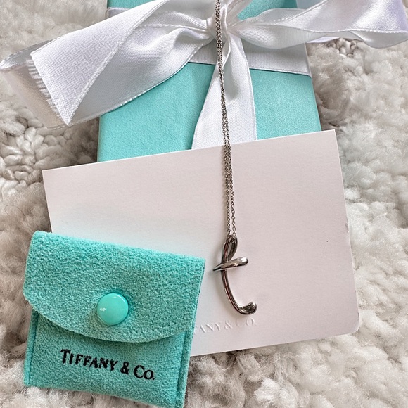Tiffany & Co Elsa Peretti Small Alphabet Pendant in Sterling Silver letter T - Picture 2 of 11